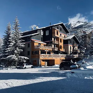 4* Hotel 16 | 150 Montagne & Nuxe